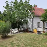 In - Balaton 43113 Holiday home Gyenesdias