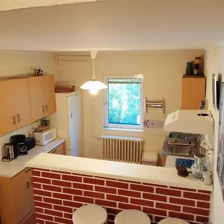 In - Balaton 43113 Gyenesdiás