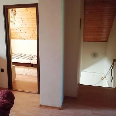 In - Balaton 43113 * Gyenesdiás