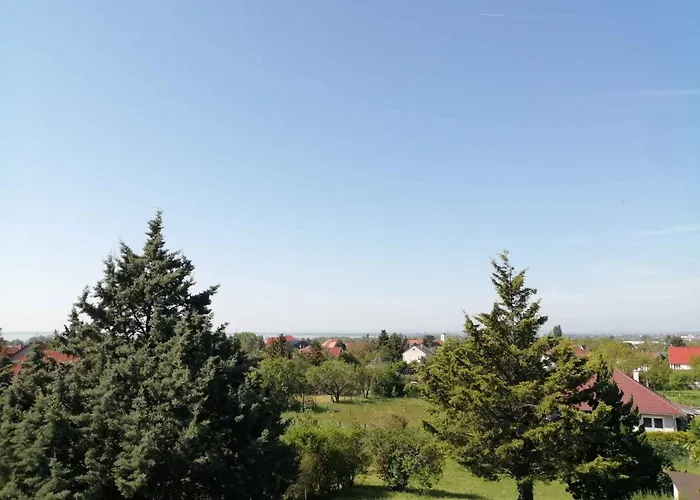 בית נופש In - Balaton 43113 *