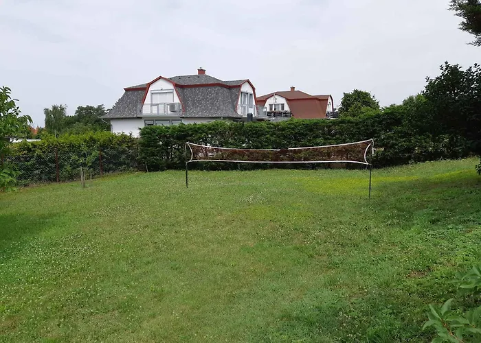 In - Balaton 43113 * גיינסדיאס